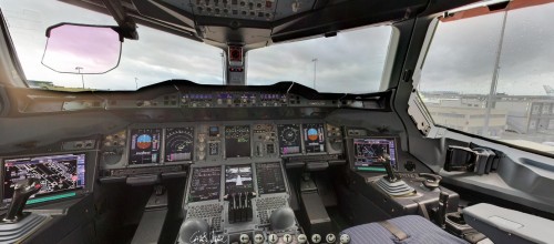 Cockpit A380 Cliquez sur la photo pour voir le Cockpit de l'A380 pour avoir une vue à 360°