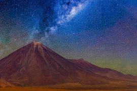 Observation Des étoiles Dans L'Atacama, Chili © Shutterstock