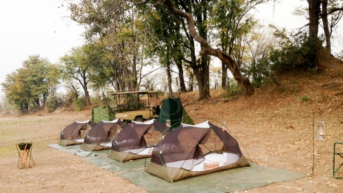 John's Camp Mana Pools, Zimbabwe © Dana Allen, Robin Pope
