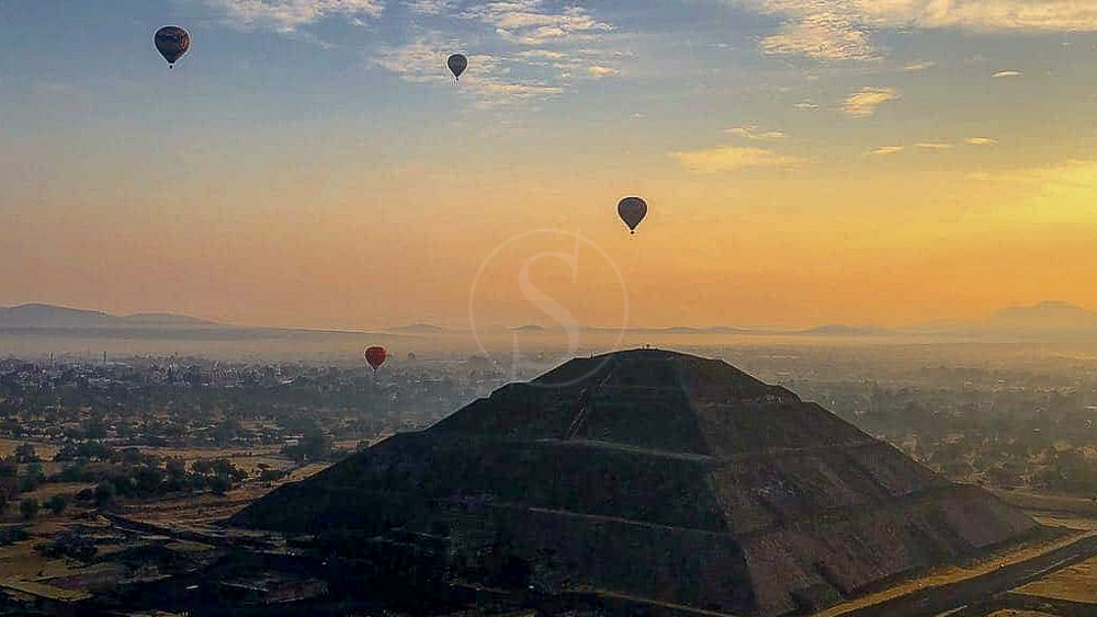 Montgolfières à Teotihuacan, Mexique