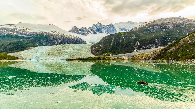 Glacier Pia en Terre de Feu, Chili @ Shutterstock