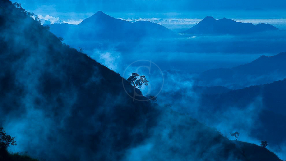Knuckles Mountain Range, Sri Lanka © Gilles Georget