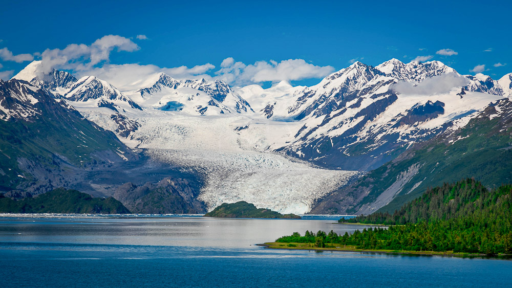 Glacier Bay National Park, Alaska © Shutterstock